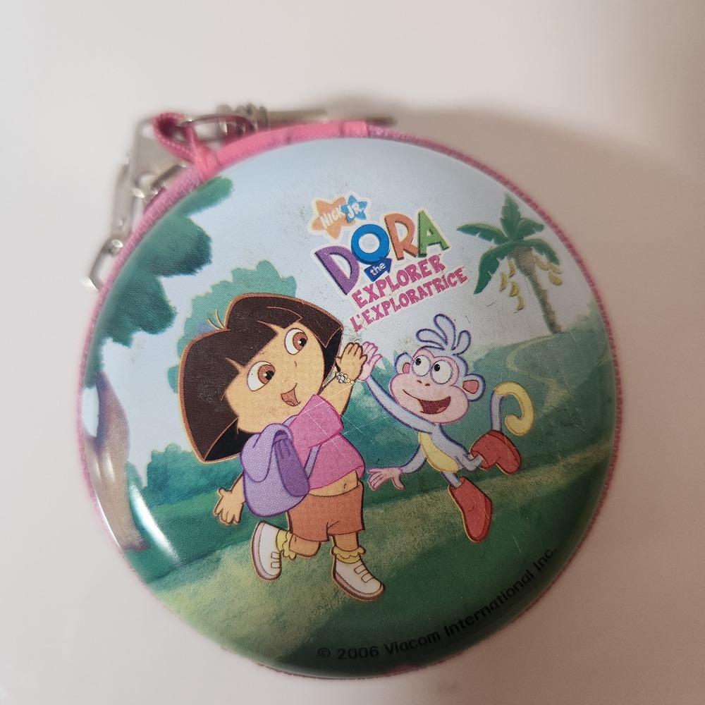 Vintage 2006 Dora the Explorer Boots Coin Purse Keychain Small Round Zip Case
